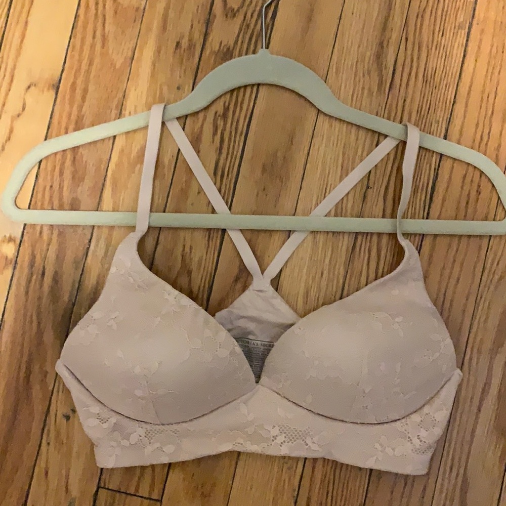 Victoria’s Secret wireless pullover bra